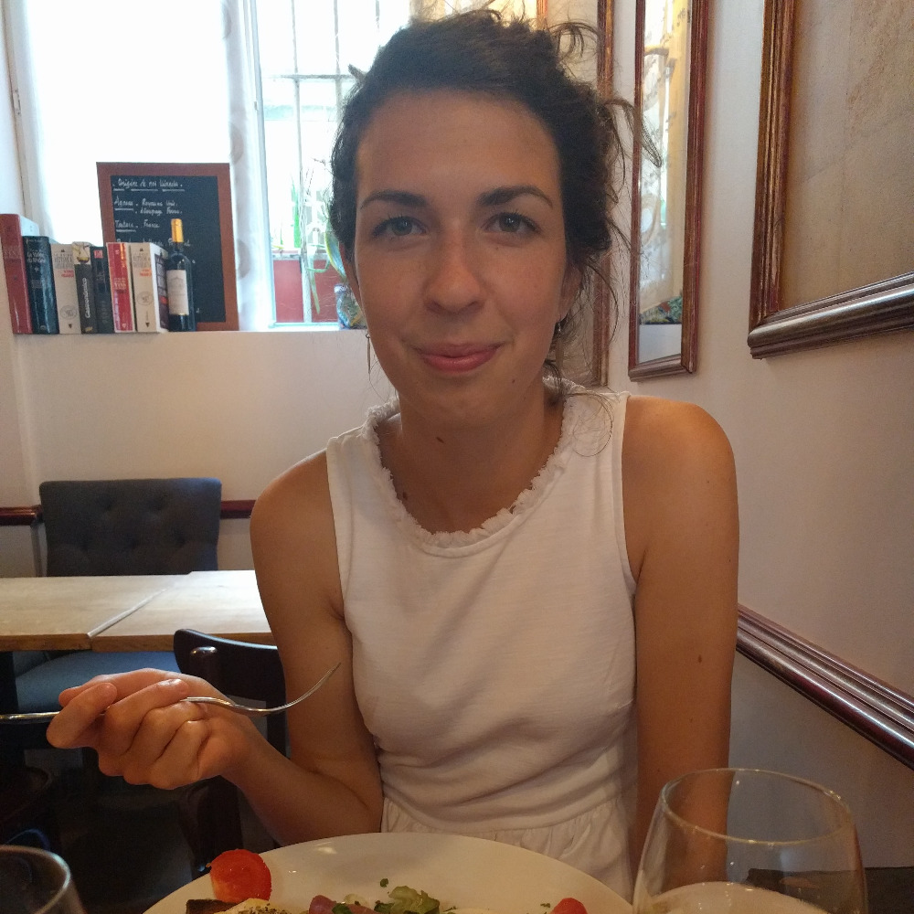 Meet your Posher, Estee